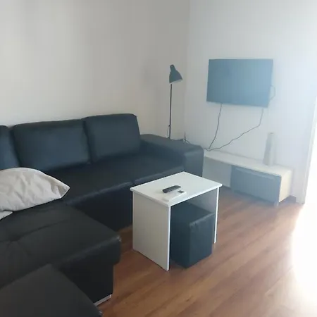 アパート Улица „Александър Велики“ 79